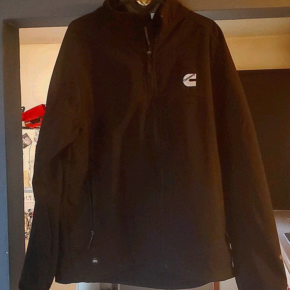 CUMMINS DEISEL stormtech jacket.
